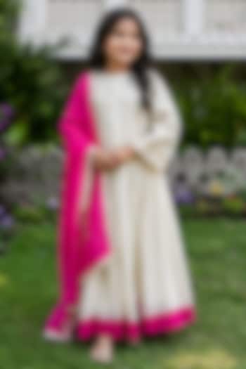Ivory Tissue Anarkali Set For Girls by House Of Jamoti Kids at Pernia's Pop Up Shop