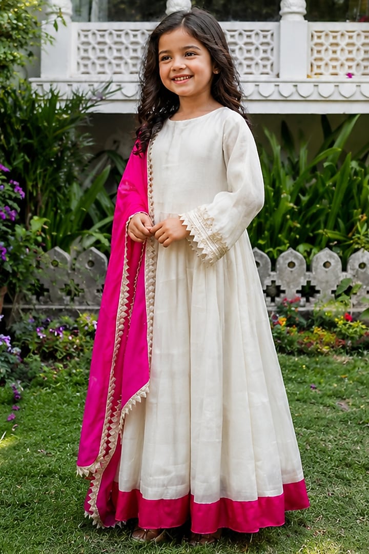 Ivory Tissue Anarkali Set For Girls by House Of Jamoti Kids at Pernia's Pop Up Shop