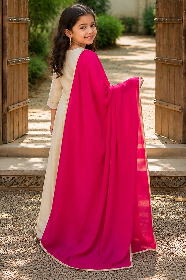 Ivory Tissue Kurta Set For Girls by House Of Jamoti Kids at Pernia's Pop Up Shop