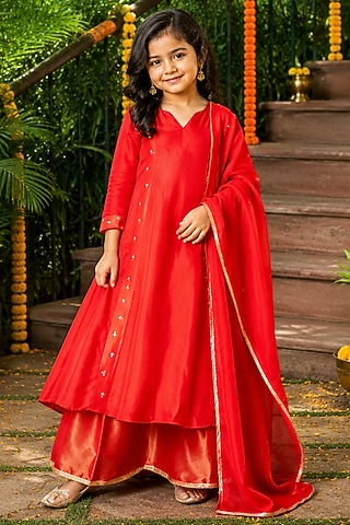 Red Tissue Bead Embroidered Kurta Set For Girls by House Of Jamoti Kids