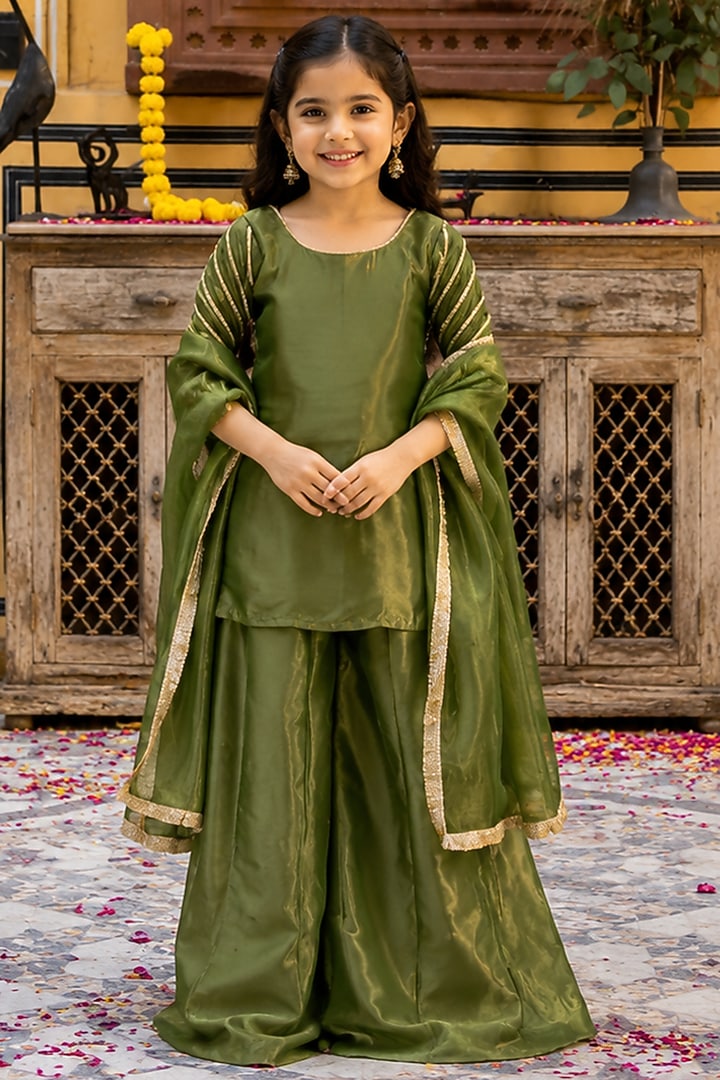 Green Tissue Kurta Set For Girls by House Of Jamoti Kids at Pernia's Pop Up Shop