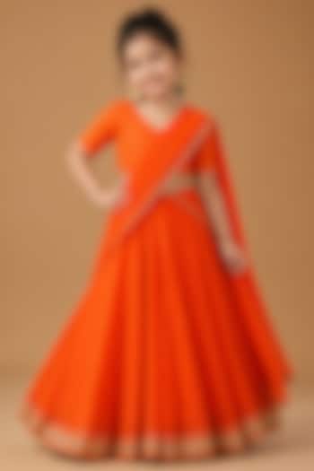 Orange Georgette Bandhani Printed Lehenga Set For Girls by House Of Jamoti Kids at Pernia's Pop Up Shop