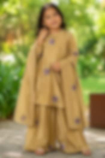 Gold Tissue Rose Embroidered Kurta Set For Girls by House Of Jamoti Kids at Pernia's Pop Up Shop