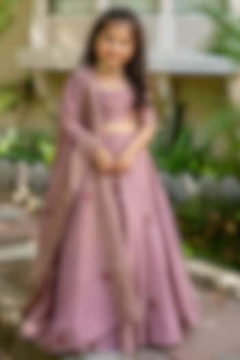 Pink Tissue Machine Embroidered Lehenga Set For Girls by House Of Jamoti Kids at Pernia's Pop Up Shop