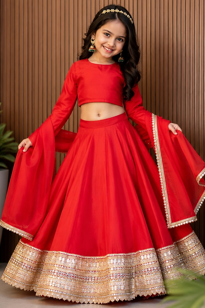 Red Upada Silk Embroidered Rajwadi Lehenga Set For Girls by House Of Jamoti Kids at Pernia's Pop Up Shop