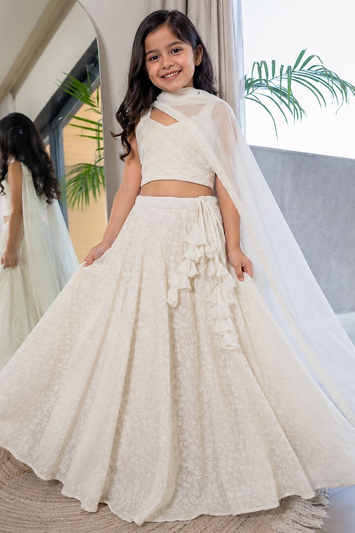White Georgette Chikankari Embroidered Lehenga Set For Girls by House Of Jamoti Kids at Pernia's Pop Up Shop