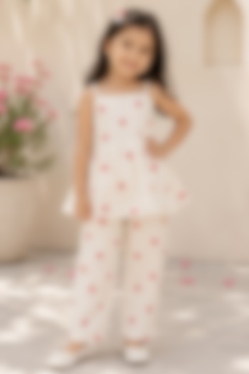 Off-White Cotton Heart Embroidered Co-Ord Set For Girls by House Of Jamoti Kids at Pernia's Pop Up Shop