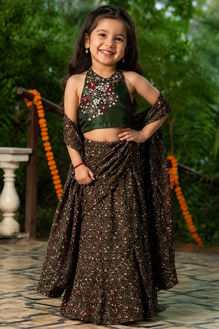 Green Upada Silk Hand-Embroidered Pre-Draped Saree Set For Girls by House Of Jamoti Kids at Pernia's Pop Up Shop