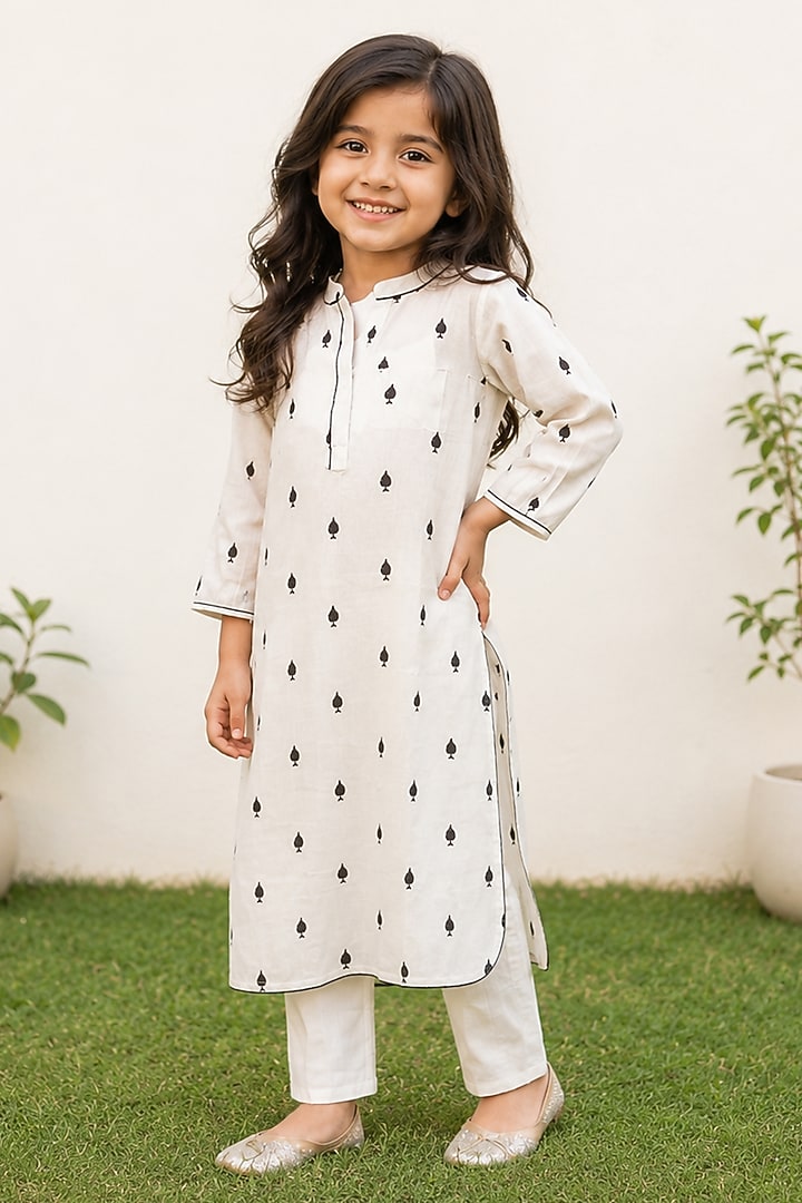 White Kora Cotton Embroidered Co-Ord Set For Girls by House Of Jamoti Kids at Pernia's Pop Up Shop