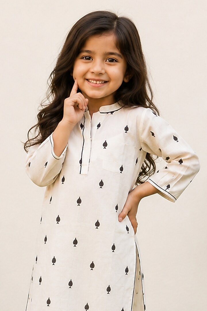 White Kora Cotton Embroidered Co-Ord Set For Girls by House Of Jamoti Kids at Pernia's Pop Up Shop