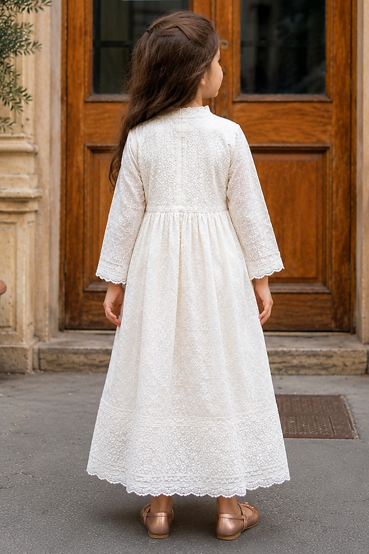 White Cotton & Chikankari Anarkali Set For Girls by House Of Jamoti Kids at Pernia's Pop Up Shop