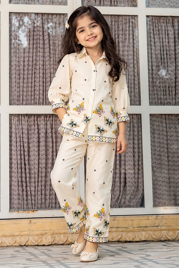 White Cotton Co-Ord Set For Girls by House Of Jamoti Kids at Pernia's Pop Up Shop