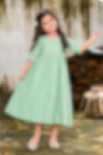 Green Linen Dress For Girls by House Of Jamoti Kids at Pernia's Pop Up Shop