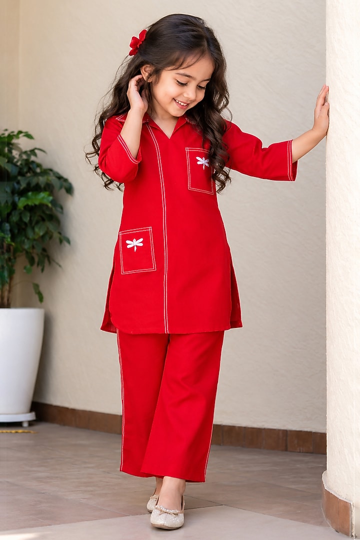Red Cotton Embroidered Kurta Set For Girls by House Of Jamoti Kids at Pernia's Pop Up Shop