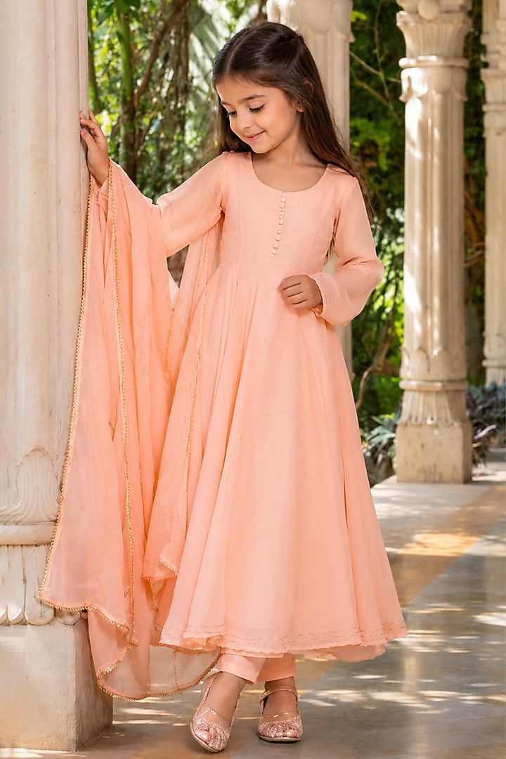 Peach Georgette Gota Lace Embellished Anarkali Set For Girls by House Of Jamoti Kids at Pernia's Pop Up Shop