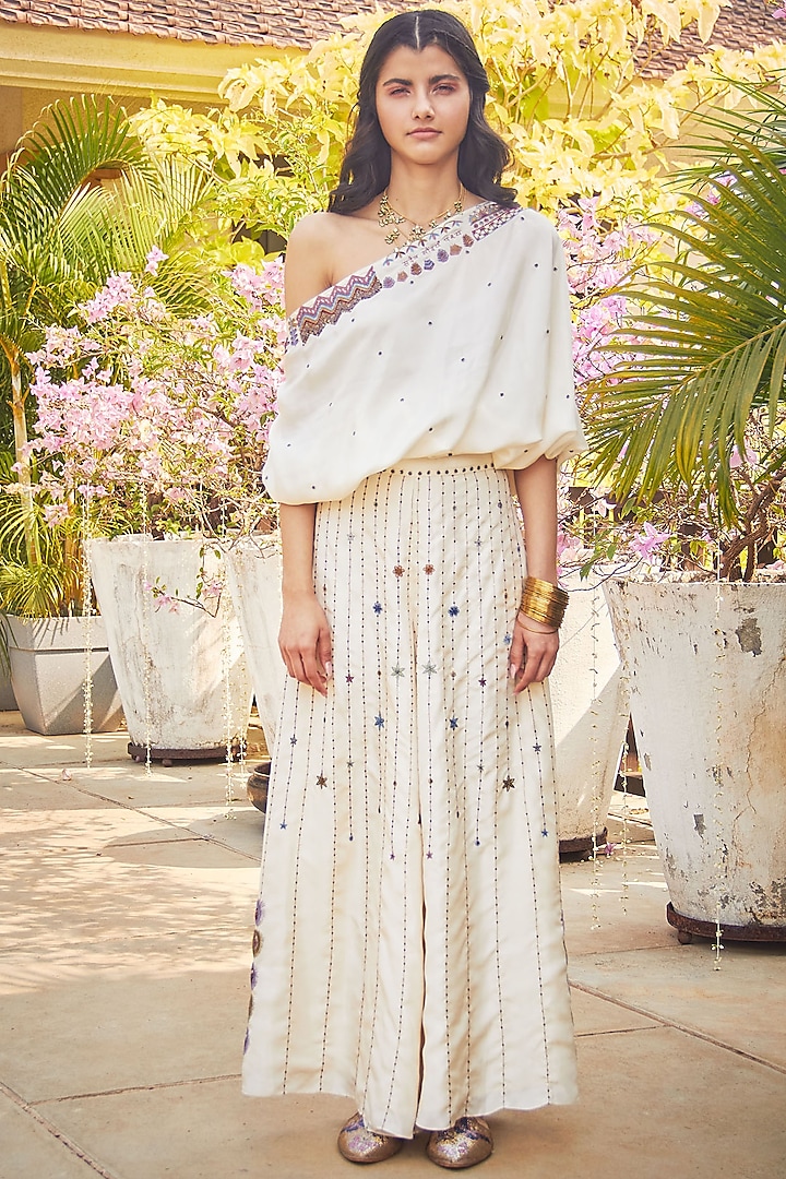 White Hand Embroidered Palazzo Pant Set by Jade by Monica and Karishma at Pernia's Pop Up Shop