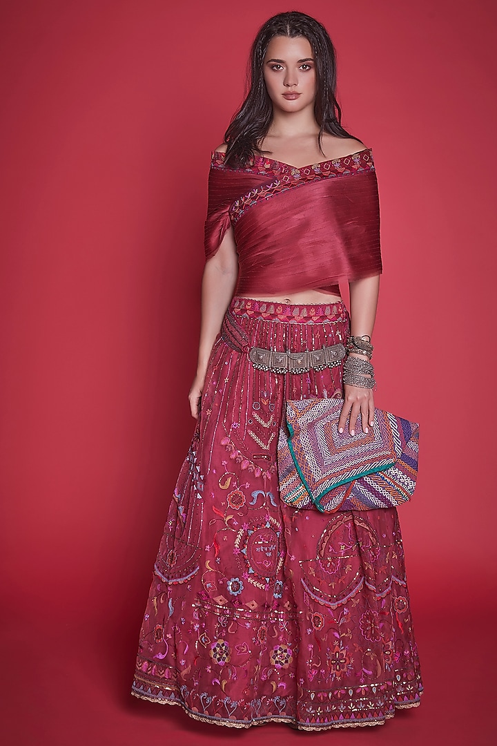 Vintage Pink Handcrafted Ek Taar Bridal Lehenga Set by Jade By Monica And Karishma at Pernia's Pop Up Shop