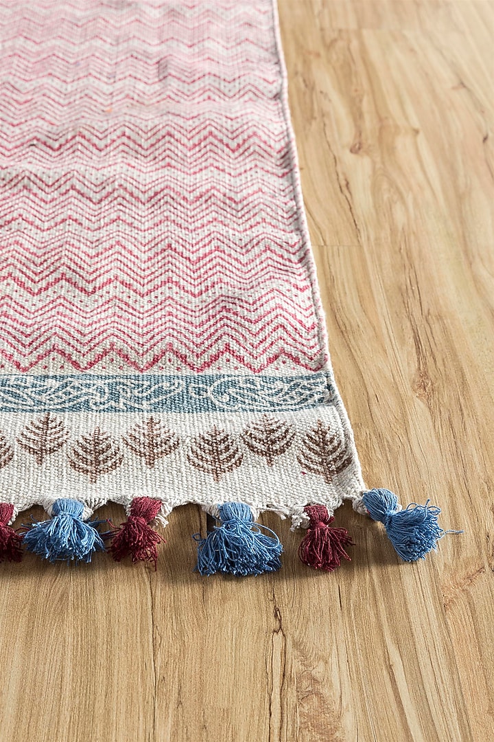 White Chevron Pattern Rug by Jaipur Rugs at Pernia's Pop Up Shop