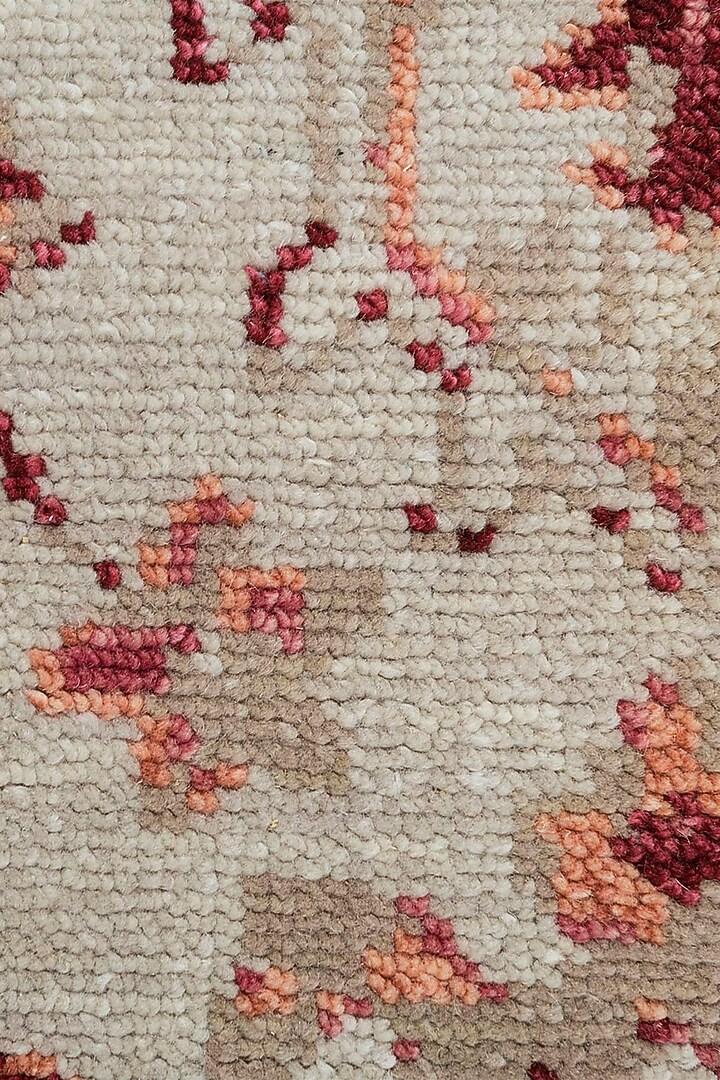 Antique White Hand Knotted Wool Rug by Jaipur Rugs at Pernia's Pop Up Shop