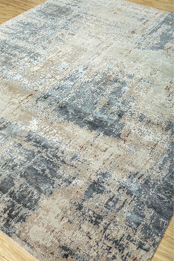 Ivory Wool Hand Knotted Rug by Jaipur Rugs at Pernia's Pop Up Shop