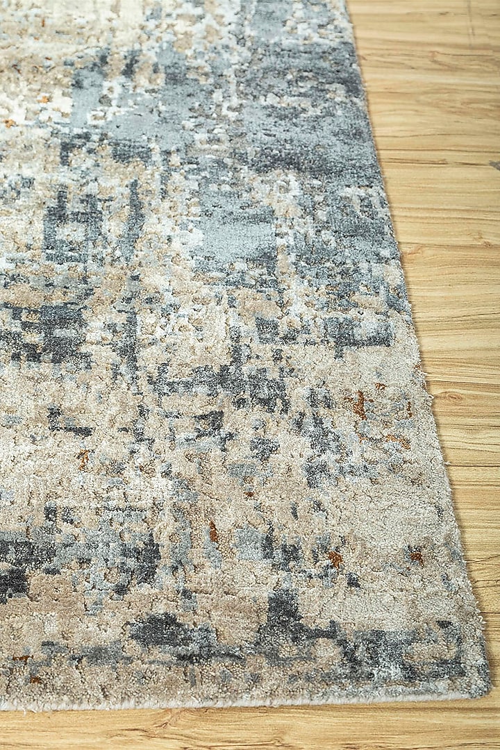 Ivory Wool Hand Knotted Rug by Jaipur Rugs at Pernia's Pop Up Shop
