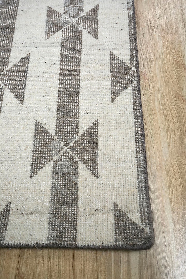 Undyed White Handknotted Wool Rug by Jaipur Rugs at Pernia's Pop Up Shop