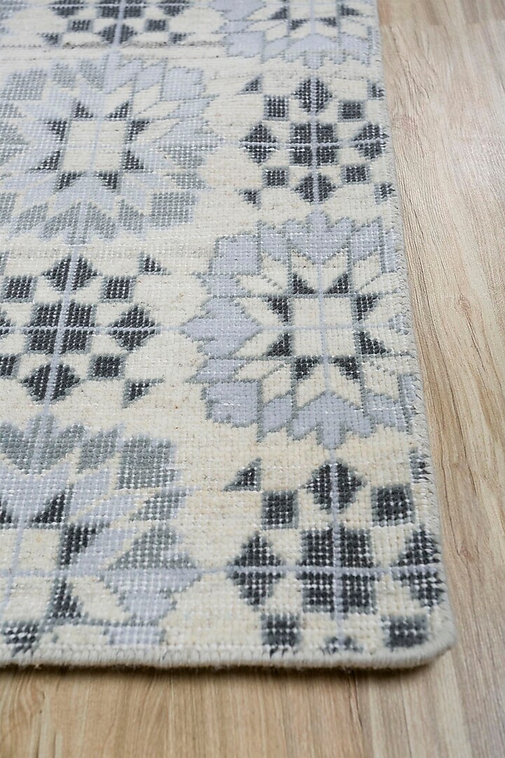Undyed White Handknotted Wool Rug by Jaipur Rugs at Pernia's Pop Up Shop