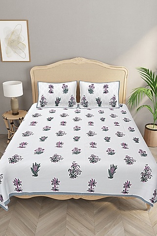 White & Grey Cotton Printed Double Bedsheet Set by Jaipur Gate
