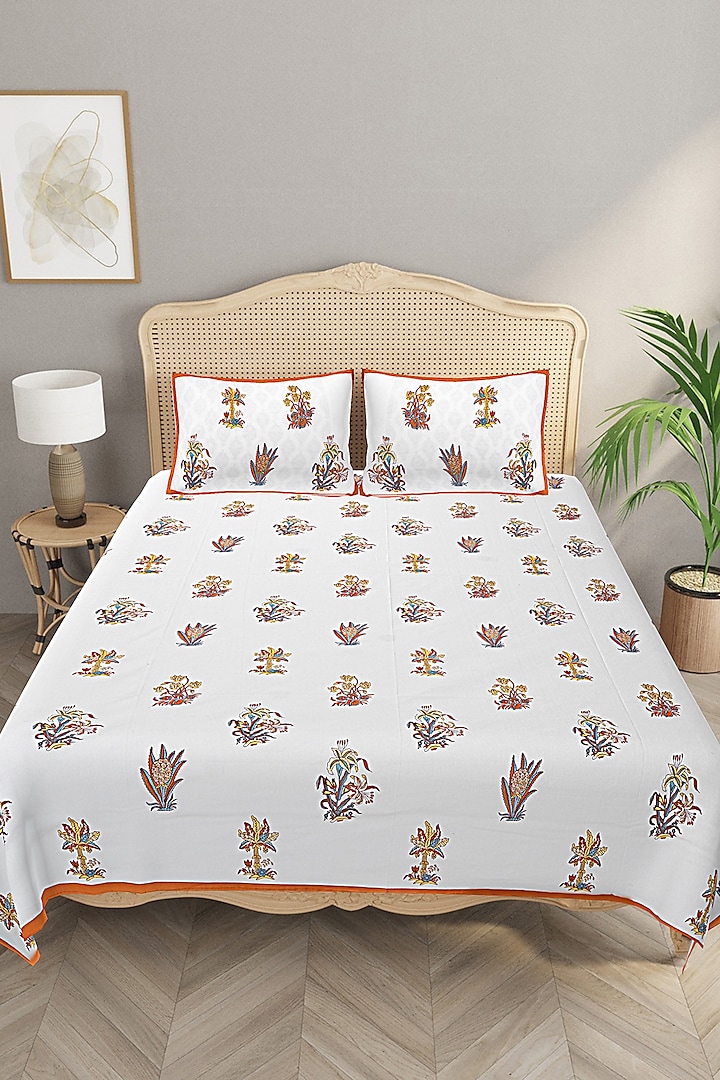 White & Yellow Cotton Printed Double Bedsheet Set by Jaipur Gate
