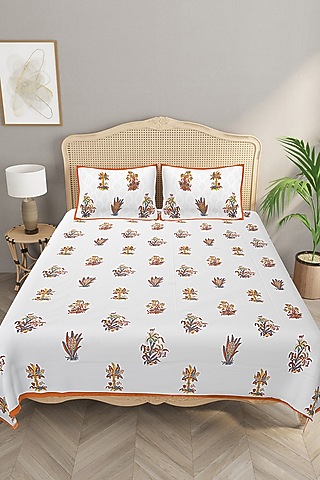 White & Yellow Cotton Printed Double Bedsheet Set by Jaipur Gate