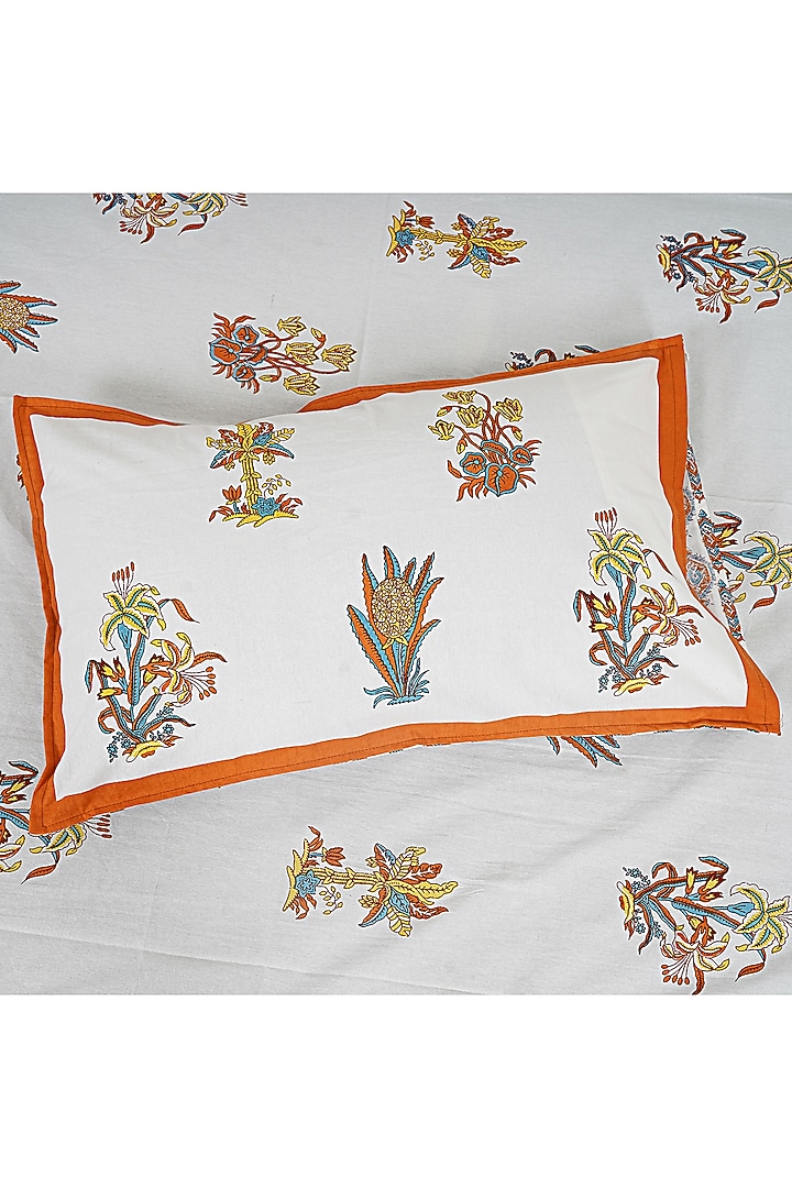White & Yellow Cotton Printed Double Bedsheet Set by Jaipur Gate at Pernia's Pop Up Shop
