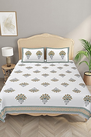 White & Grey Cotton Printed Double Bedsheet Set by Jaipur Gate