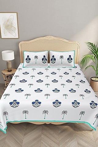 White & Blue Cotton Printed Double Bedsheet Set by Jaipur Gate