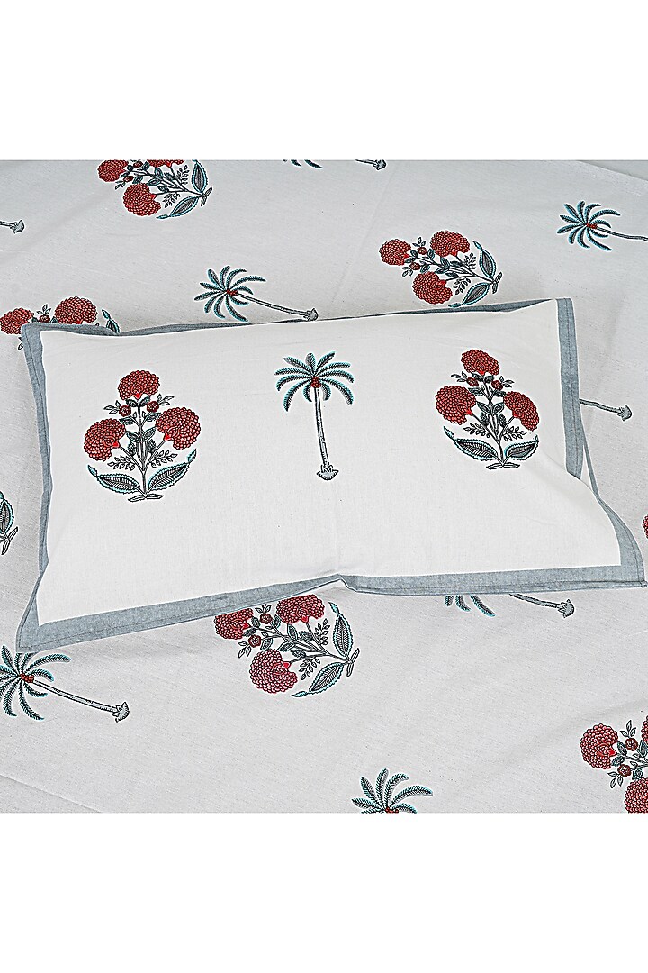 White & Grey Cotton Printed Double Bedsheet Set by Jaipur Gate at Pernia's Pop Up Shop