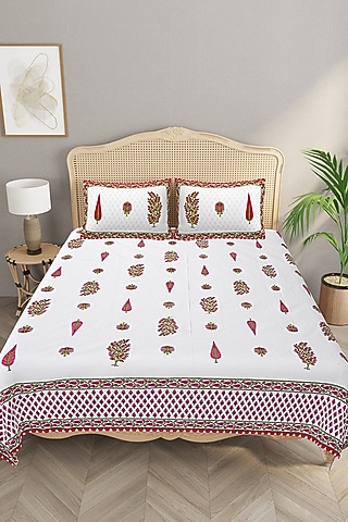 White & Red Cotton Printed Double Bedsheet Set by Jaipur Gate