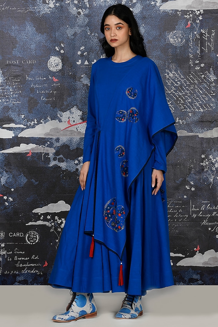 Cobalt Blue Embroidered Cape Kurta With Pants by Jajaabor