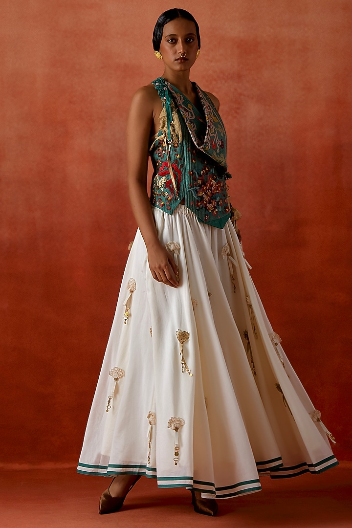 Ivory Chanderi 3D Floral Skirt Set by Jajaabor at Pernia's Pop Up Shop