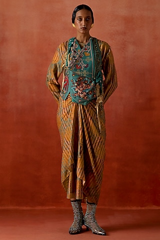 Yellow Silk Chanderi Printed Pull-Up Dress With Jacket by Jajaabor