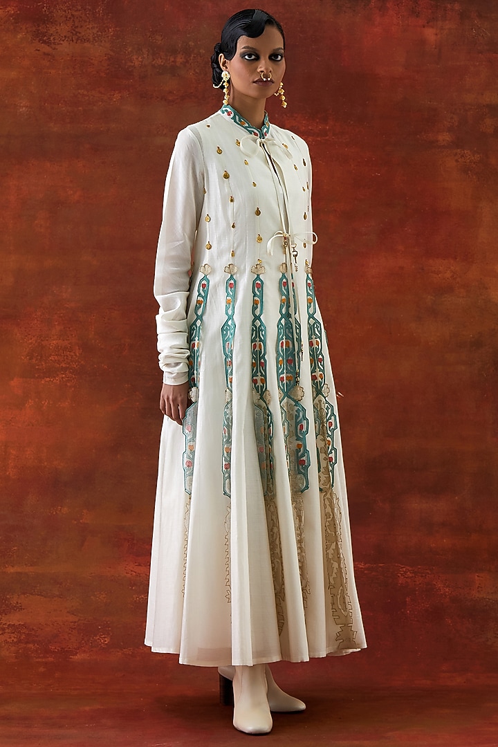 Ivory Silk Chanderi Embroidered Kalidar Kurta by Jajaabor at Pernia's Pop Up Shop