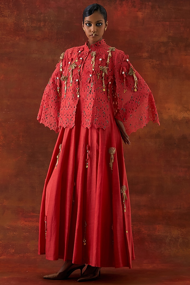 Coral Silk Chanderi Cutwork & Embroidered Cape Set by Jajaabor at Pernia's Pop Up Shop