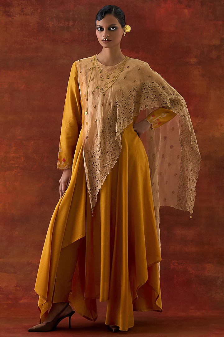 Yellow Silk Chanderi & Gold Tissue Embroidered Draped Kurta Set by Jajaabor at Pernia's Pop Up Shop