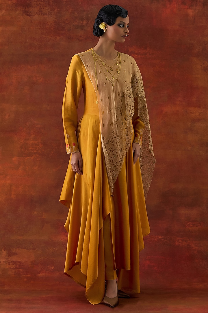 Yellow Silk Chanderi & Gold Tissue Embroidered Draped Kurta Set by Jajaabor at Pernia's Pop Up Shop