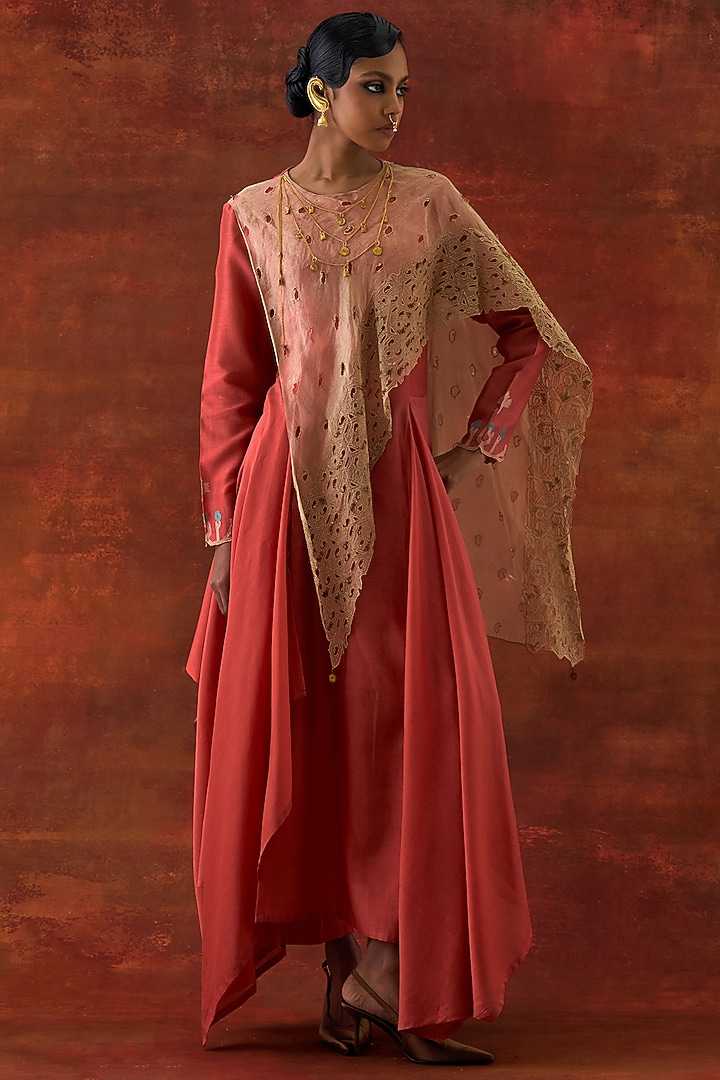 Coral Silk Chanderi & Gold Tissue Embroidered Draped Kurta Set by Jajaabor at Pernia's Pop Up Shop
