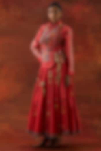 Coral Silk Chanderi Embroidered Jacket Set by Jajaabor at Pernia's Pop Up Shop