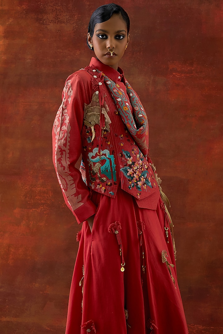 Coral Silk Chanderi Embroidered Jacket Set by Jajaabor at Pernia's Pop Up Shop
