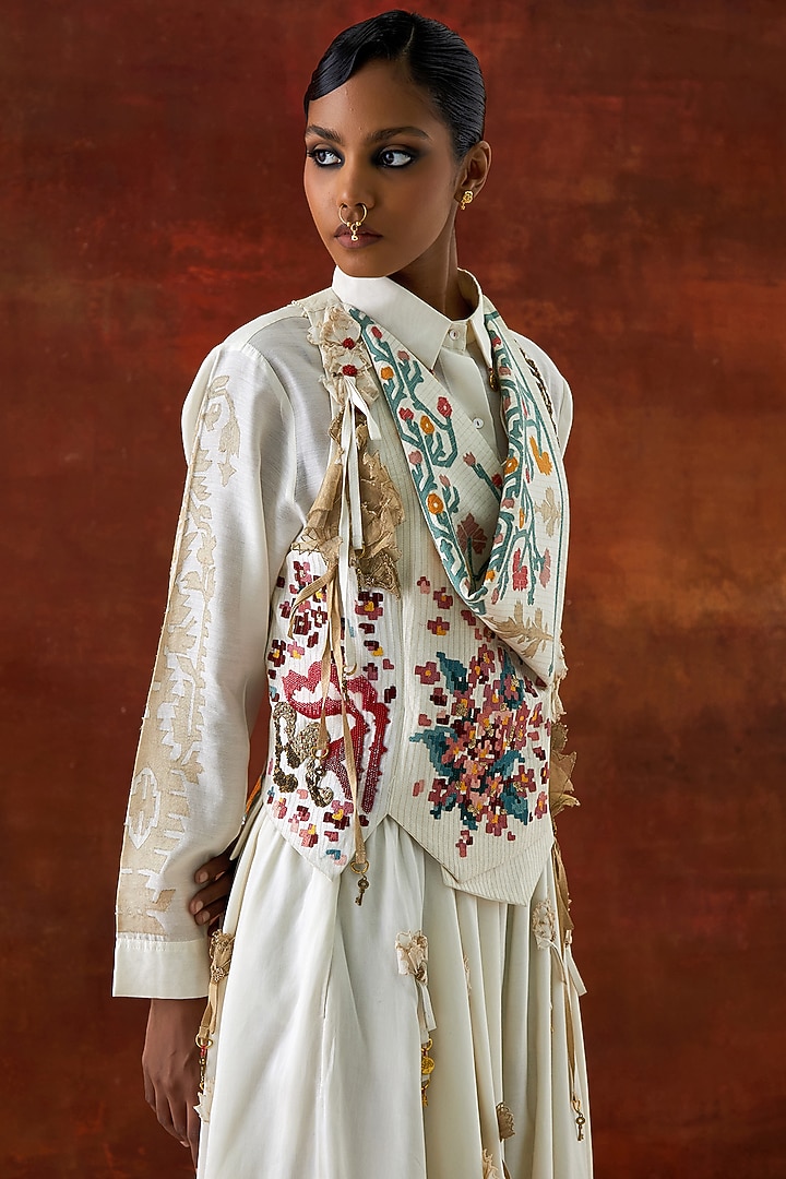 Ivory Silk Chanderi Embroidered Jacket Set by Jajaabor at Pernia's Pop Up Shop