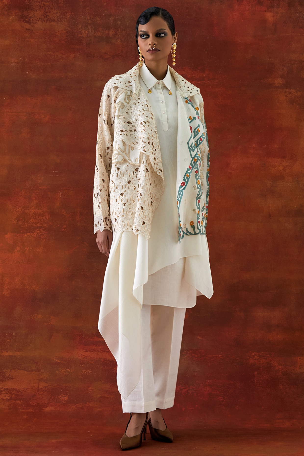 Jajaabor Ivory Organza Embroidered Jacket Set