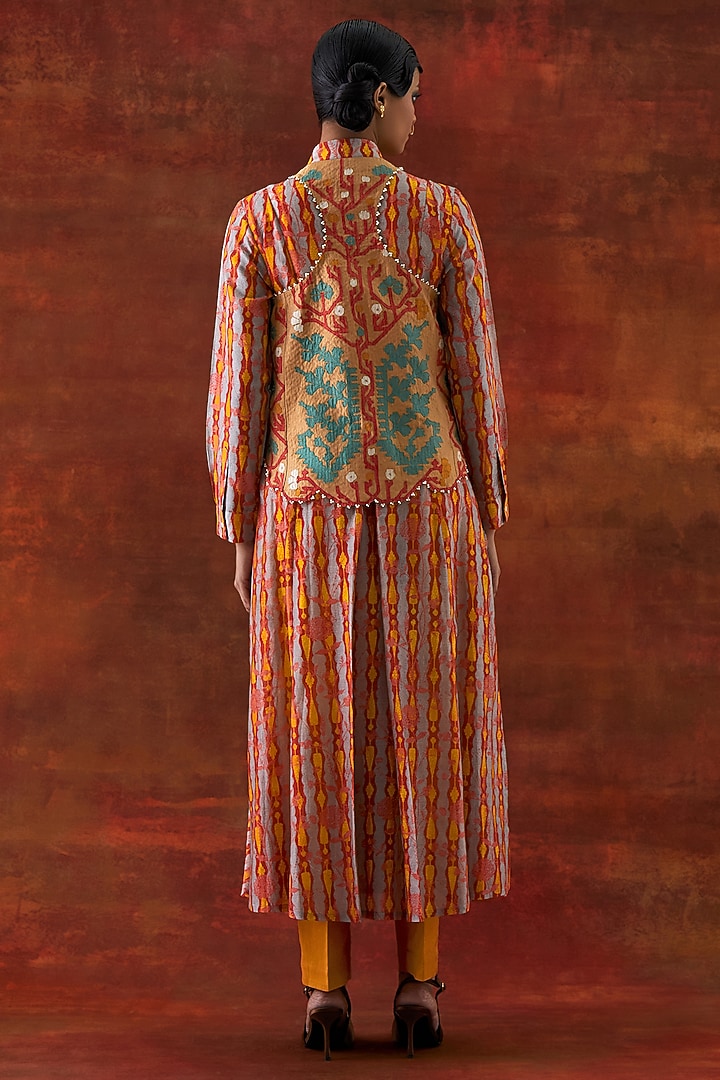 Yellow Silk Chanderi Floral Printed Co-Ord Set by Jajaabor at Pernia's Pop Up Shop