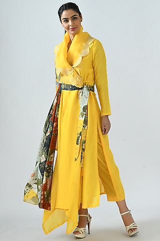 Canary Yellow Angrakha Kurta Set With Printed Belt by Jajaabor