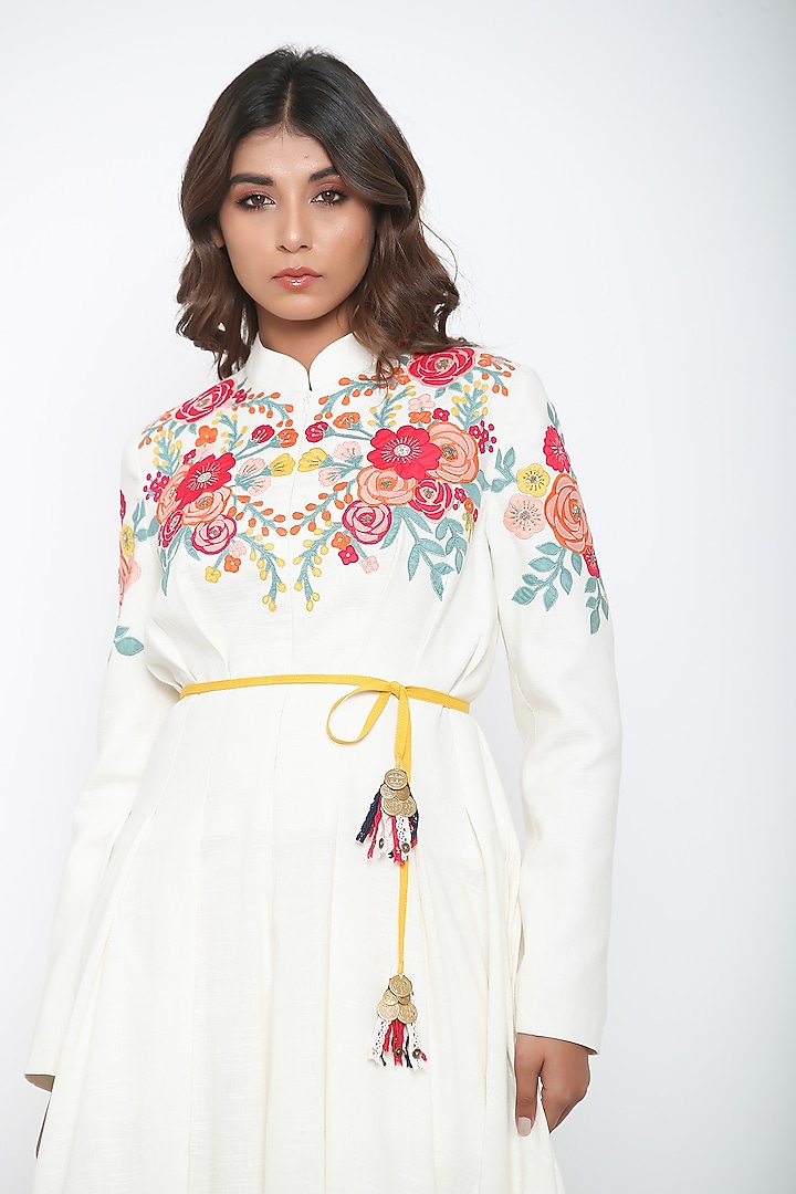 Ivory Pleated Kurta With Pants & Belt by Jajaabor at Pernia's Pop Up Shop